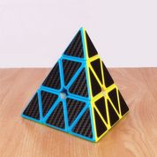 Cubo Magico Piraminx  Preto adesivado