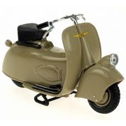 Miniatura - 1:18 - Vespa MP5 Paperino 1945 - Maisto