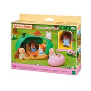 Figura com Acessório - Sylvanian Families - Esconderijo do Bebê - Epoch Magia