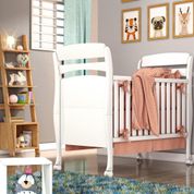 Berço Com Mini Cama Confortável Para Bebê Crystal Com Grade e Rodízio Quarto Branco Neve