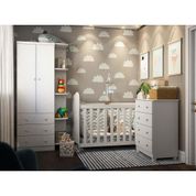 Quarto Infantil com Guarda Roupa 2 portas 4 prateleiras, Berço Americano e Cômoda 4 gavetas Branco