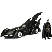 Miniatura - Carro - 1995 Batmobile Forever e Figura - 1:24 - Jada