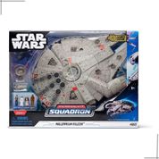 Star Wars - Millenium Falcon de 22cm com Figura