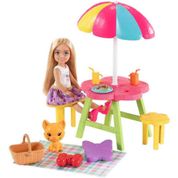 Boneca Barbie Mundo de Chelsea Conjunto Dia de Campo HCK66 Mattel