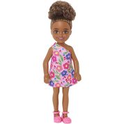 Boneca Barbie Família - Chelsea Club - Menina Negra Vestido Flores Hgt07