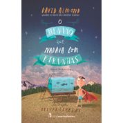 Livro O menino que nadava com piranhas