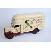 1/43 Caminhão Opel Blitz Chocolate Tucano