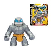 Boneco Elástico Goo Jit Zu Stretch Strikers 3958 Thrash – Tubarão Cinza Super Flexível, Estica Muito e Sempre Volta ao Normal