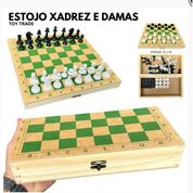 Jogo Xadrez E Damas Em Madeira Vira Estojo Padrão Escolar 2 em 1