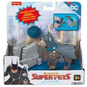 Figura DC Super Pets Ace BatCão Soco de Herói - Mattel